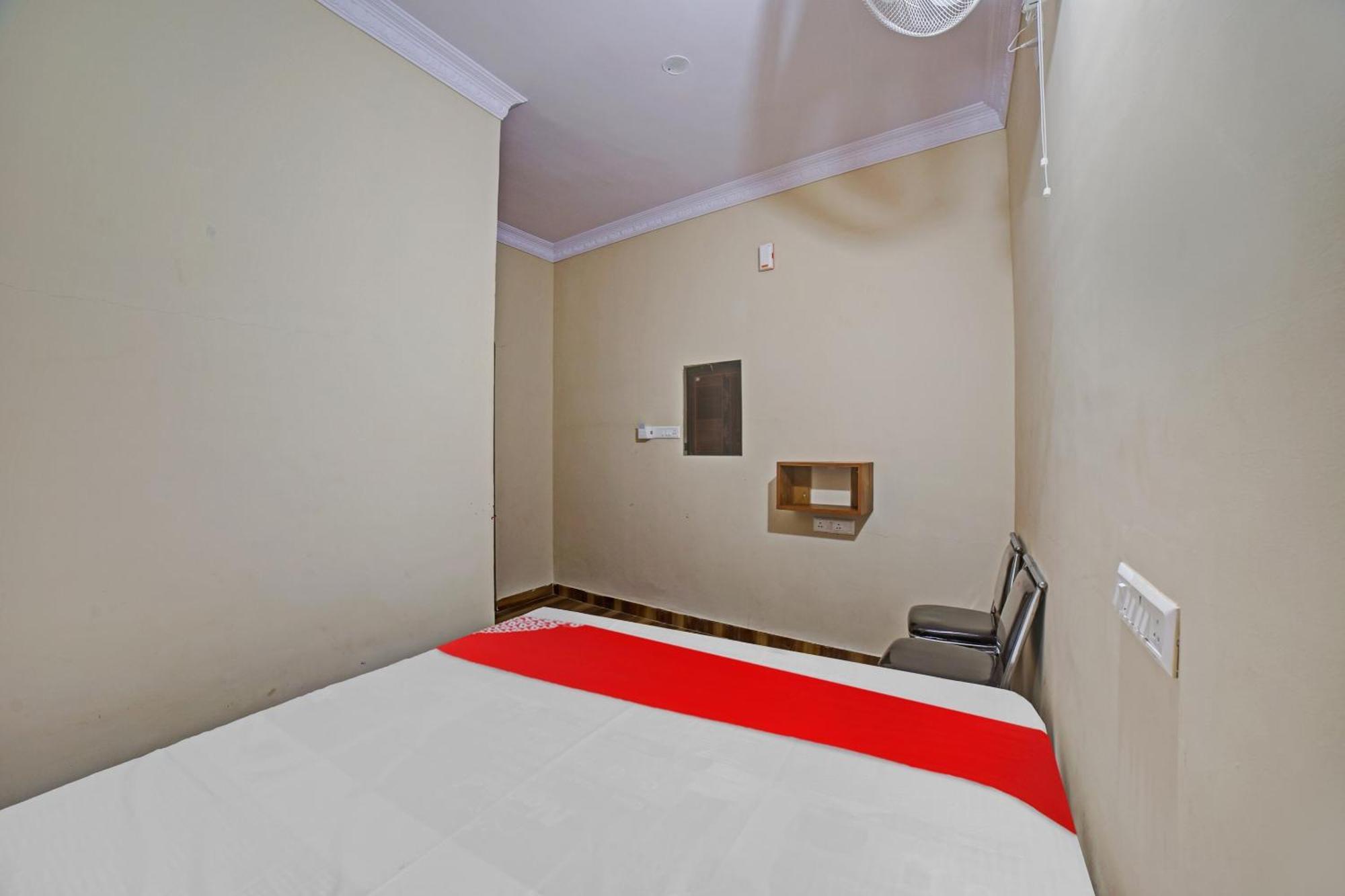Spot On 81074 Sk Lodge Bangalore Exterior foto